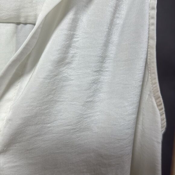 Banana Republic white Sleeveless Button-Up Tank - Picture 4 of 4